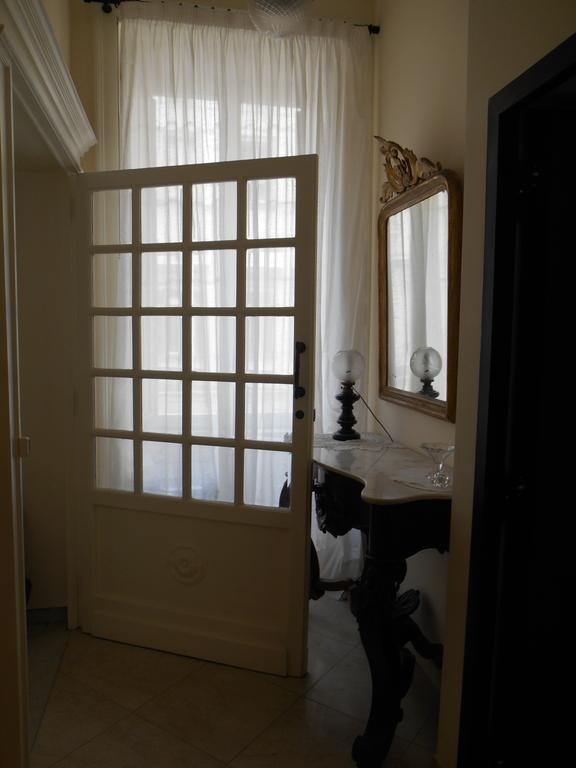 Apartamento Casa Sannazzaro Nápoles Habitación foto