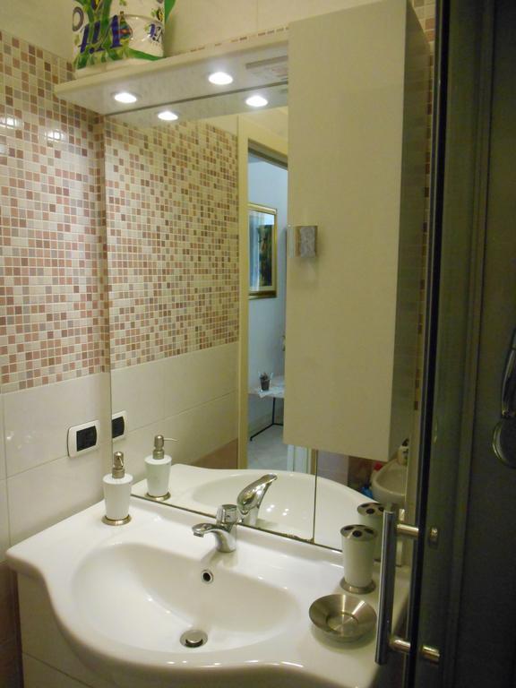 Apartamento Casa Sannazzaro Nápoles Habitación foto
