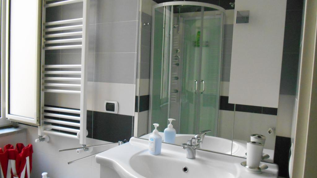 Apartamento Casa Sannazzaro Nápoles Habitación foto